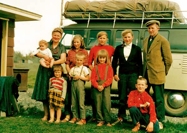 Image of Caption: Ruth with husband Yule along with their kids