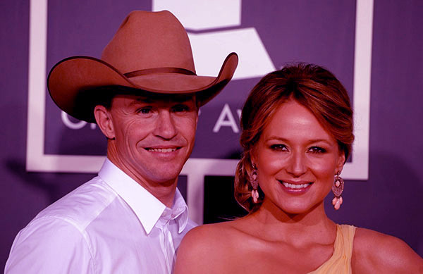 Image of Caption: Jewel Kilcher with her husband Ty Murray