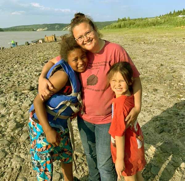 Image of Courtney Agnes with her daughter Cuppy and Carrie