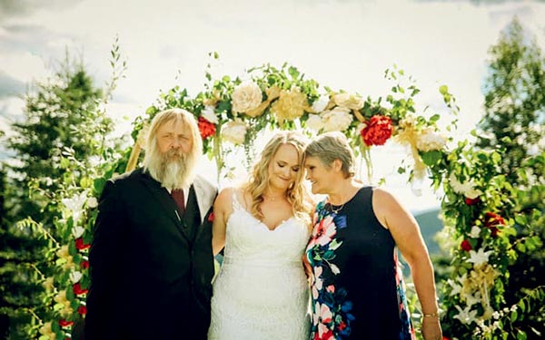 Image of Monica Beets with her father Tony and mother Minnie Beets